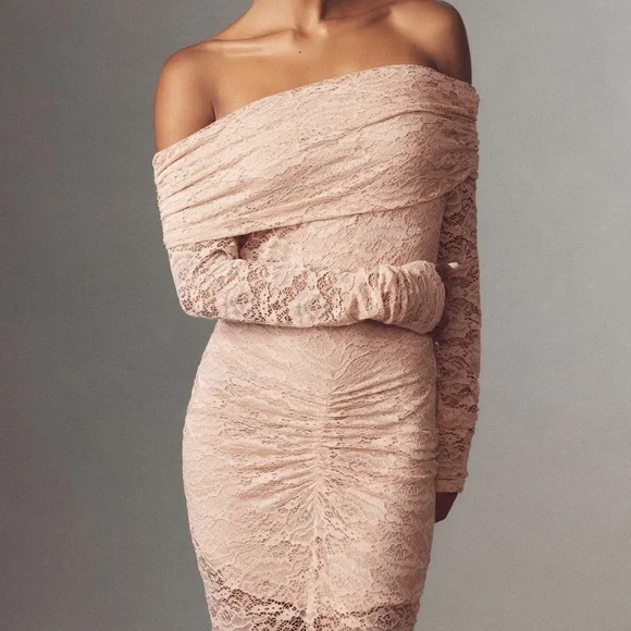 Ronny Kobo Yessenia Off-The-Shoulder Long-Sleeve Lace Maxi Dress. - Picture 4 of 10